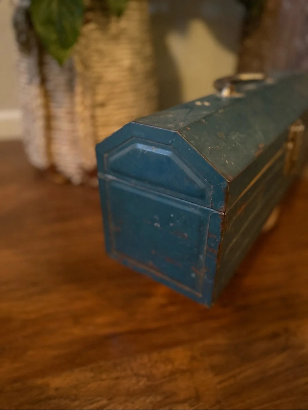 Vintage Metal Toolbox in Teal Blue With Tray